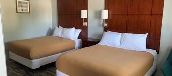 Newly remodeled 14-room hotel in charming St. Mary's .