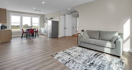 Spacious apartment with stunning views in Oregon City