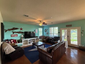 智能電視、壁爐