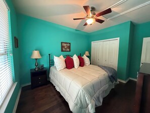 4 間睡房、免費 Wi-Fi、床單