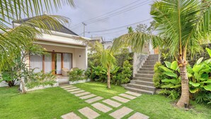 Front of property - Kelingking Green Village (Penida Island)