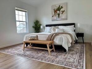 2 makuuhuonetta, silitysrauta/-lauta, Wi-Fi, vuodevaatteet