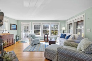 Smart TV, fireplace, books - Sunny Lighthouse - Goose Rocks (Kennebunkport)