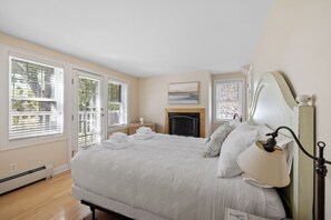 3 bedrooms, iron/ironing board, travel cot, free WiFi