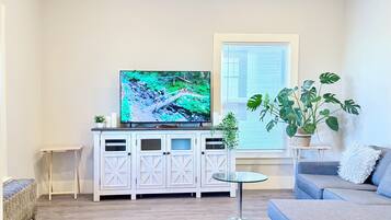 Smart TV, computer monitors