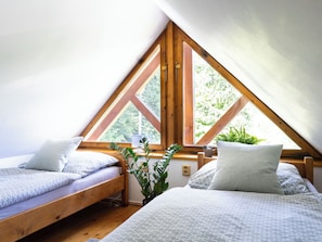 1 habitación, escritorio y acceso a internet