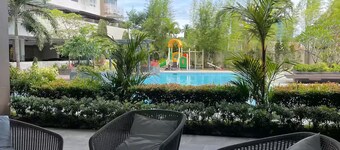 Central Davao Condo • Pool & Gym • Smart TV & Netflix • Near Mall & Night Market