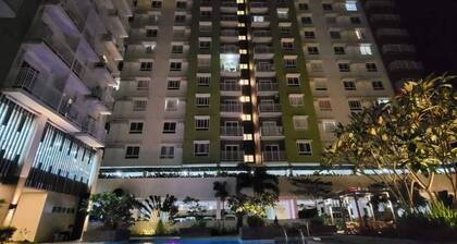 Central Davao Condo âą Pool & Gym âą Smart TV & Netflix âą Near Mall & Night Market