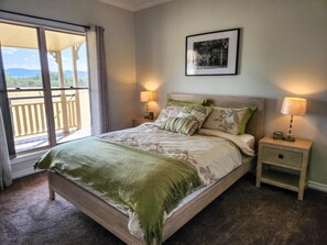 4 soverom, strykejern/-brett og sengetøy