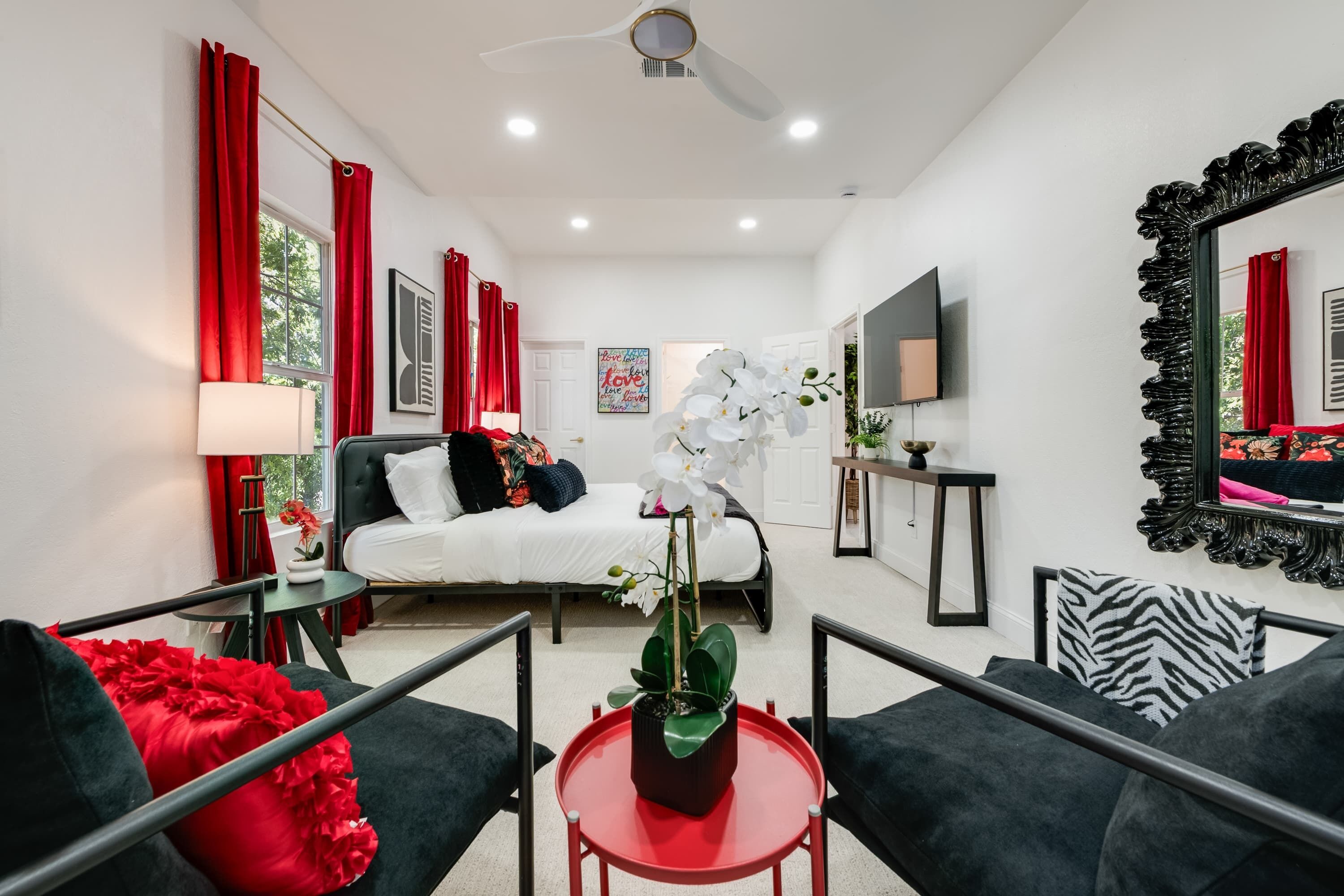 6 chambres, fer et planche à repasser, Wi-Fi, draps fournis