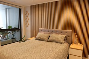 1 habitación, tabla de planchar con plancha, wifi gratis y ropa de cama 