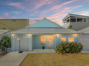 Exterior - The Aqua Vista, 3/2, 10 min walk to the beach (Panama City Beach)