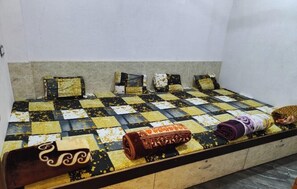 Chambre Sénior | Draps en coton égyptien, literie de qualité, bureau