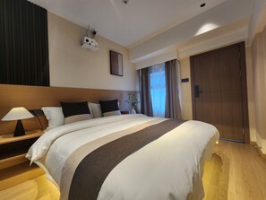 Comfort Double Room, City View