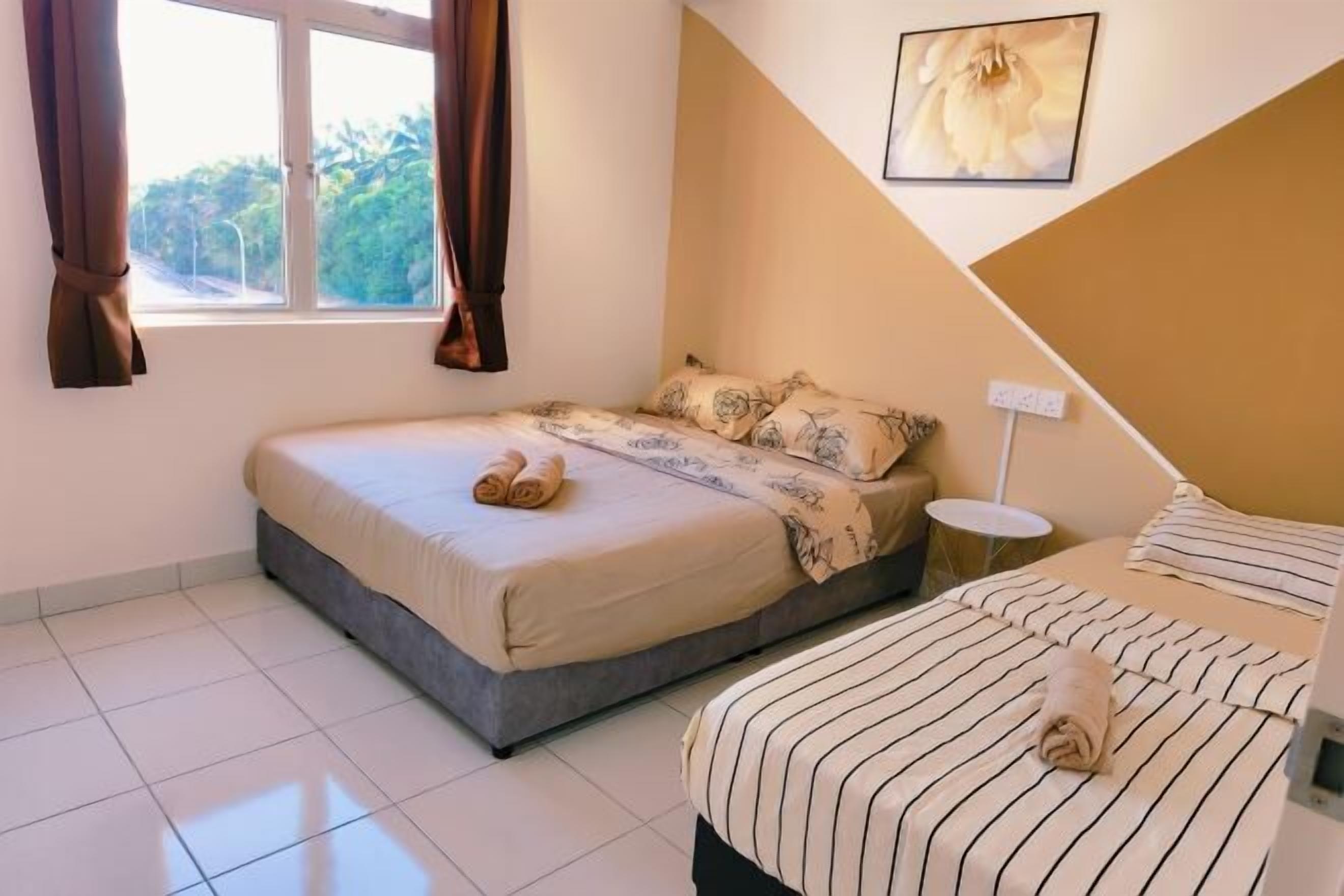 Bàn ủi/dụng cụ ủi quần áo, truy cập Internet không dây miễn phí 