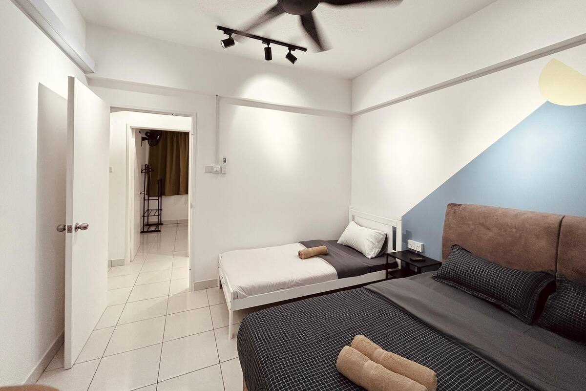 Basic Apartment | Iron/ironing board, free WiFi