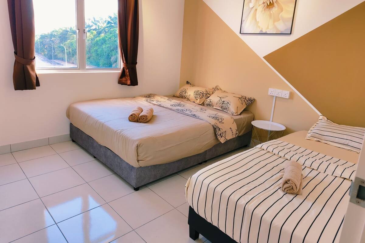 Basic Apartment | Iron/ironing board, free WiFi