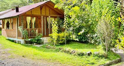 Munay Wasi by Hospedaje Punztan 1-bedroom cabin in Baños de Agua Santa