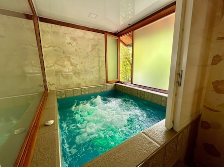Spa. Munay Wasi by Hospedaje Punztan 1-bedroom cabin in Baños de Agua Santa