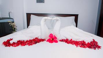 2 chambres, fer et planche Ă repasser, Wi-Fi, draps fournis