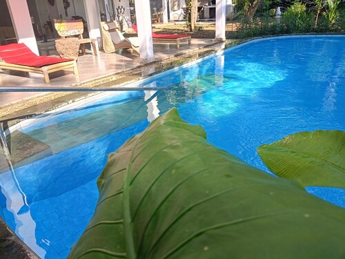 Mermaid Suite With AC 1 B&B - Bali Jungle Retreat with Fine Dining & Eco Pool
