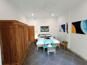 1 bedroom, WiFi, bed sheets