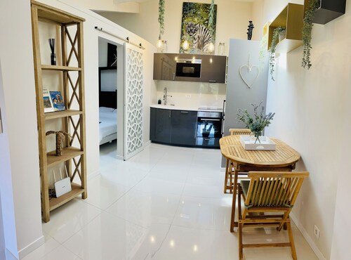 Guest House au pied des collines Marseillaises dans le village de Marcel Pagnol