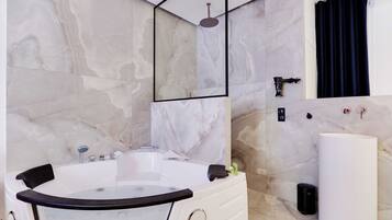 Apartment | Bathroom | Hair dryer, towels