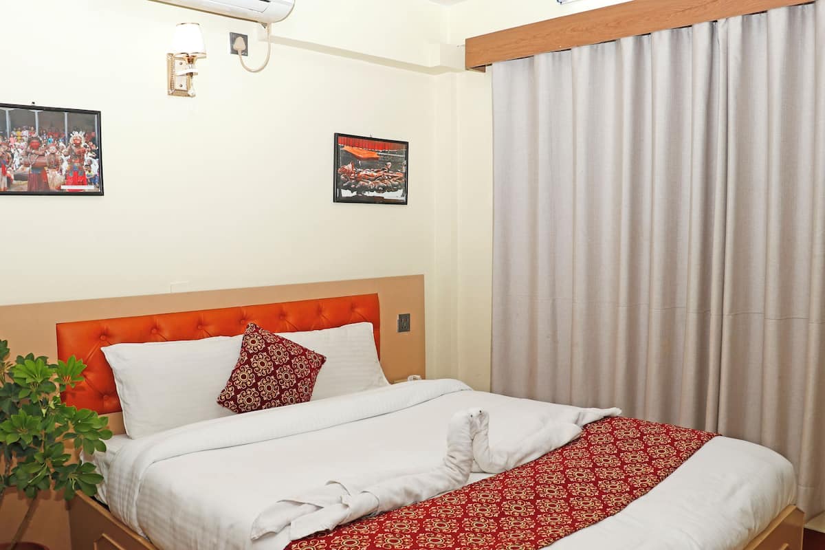 Deluxe Double Room | Free WiFi