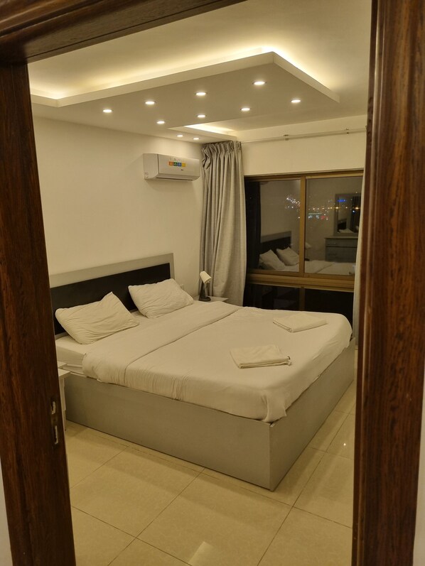 2 bedrooms, internet, wheelchair access