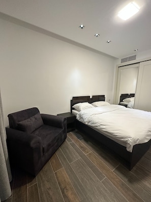 1 bedroom, Internet, wheelchair access