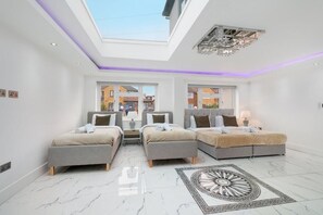 5 bedrooms, Internet