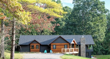 Plum Creek Lodge | Rustic Luxury Retreat