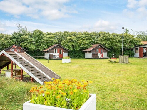 6 Person Holiday Park Home in Grindsted