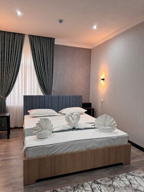 7 Schlafzimmer, Bügeleisen/Bügelbrett, WLAN, Bettwäsche