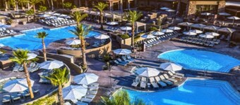 1 bed-room villa 820sqft with living room, full kitchen at Palm Desert, CA.