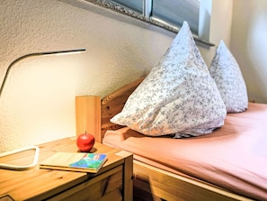 3 bedrooms, Internet