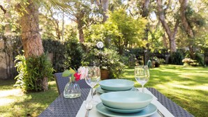 Outdoor dining - La casina nel bosco by Interhome (Sabaudia)