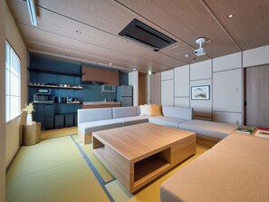 Villa | Iron/ironing board, free WiFi