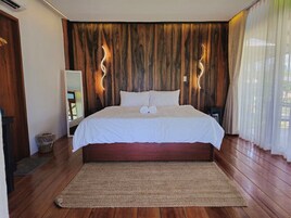 Luxury Villa, Sea View | Laptop workspace, free WiFi