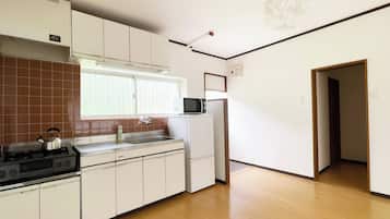 Microwave, stovetop