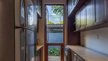 Microwave, oven, stovetop