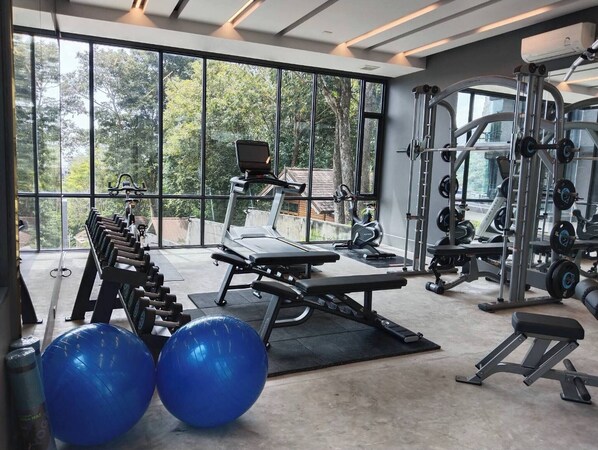 Room, 1 Bedroom, Accessible, Ocean View | Fitness facility