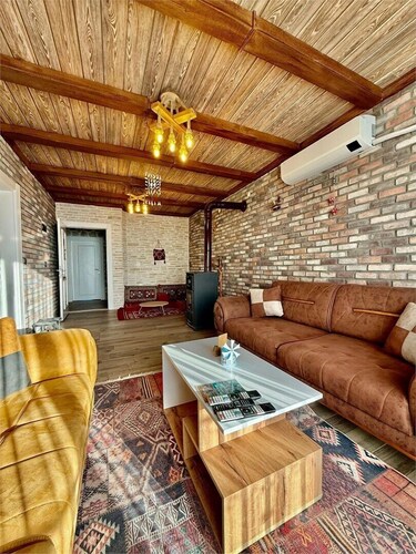 Yesilsu Tas Konağı