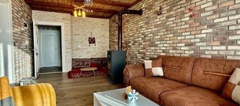 Yesilsu Tas Konağı