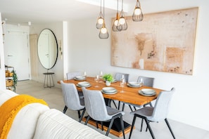 Dining - NEW apartment in Andalusia / Costa del Sol ☀️ Estepona / 3 bedrooms / Boho Style (Estepona)