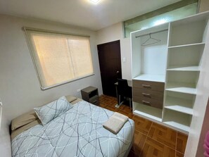 2 bedrooms, free WiFi, bed sheets, wheelchair access