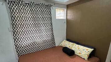 Basic Condo, 1 King Bed with Sofa bed, Non Smoking, Pets Allowed | Individually decorated, individually furnished, laptop workspace