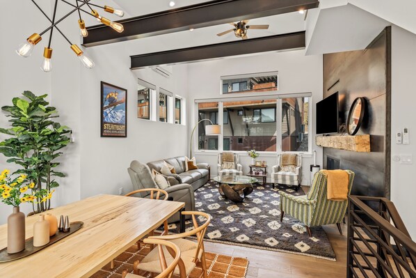 Smart TV, fireplace, video games