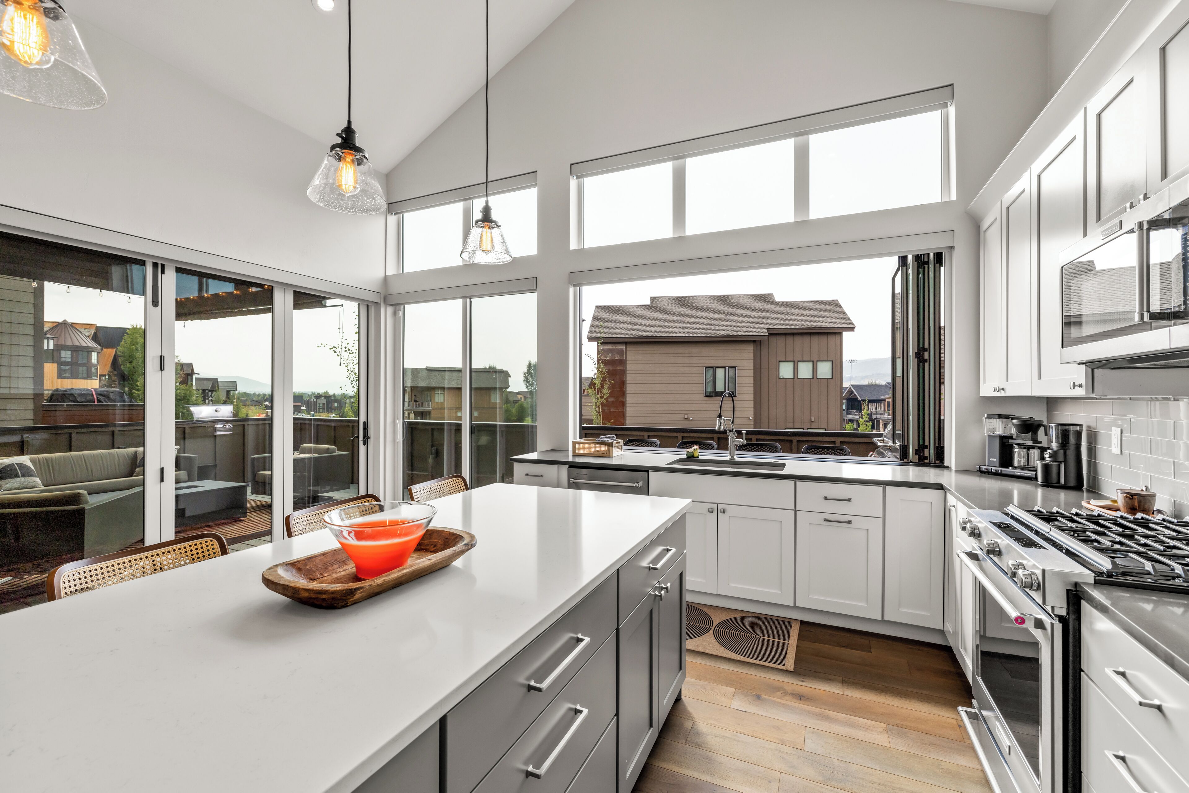 Refrigerador, microondas, horno, placa de cocina